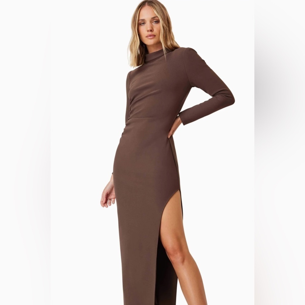 Elliatt Nola Long Sleeve Maxi Dress in Brown